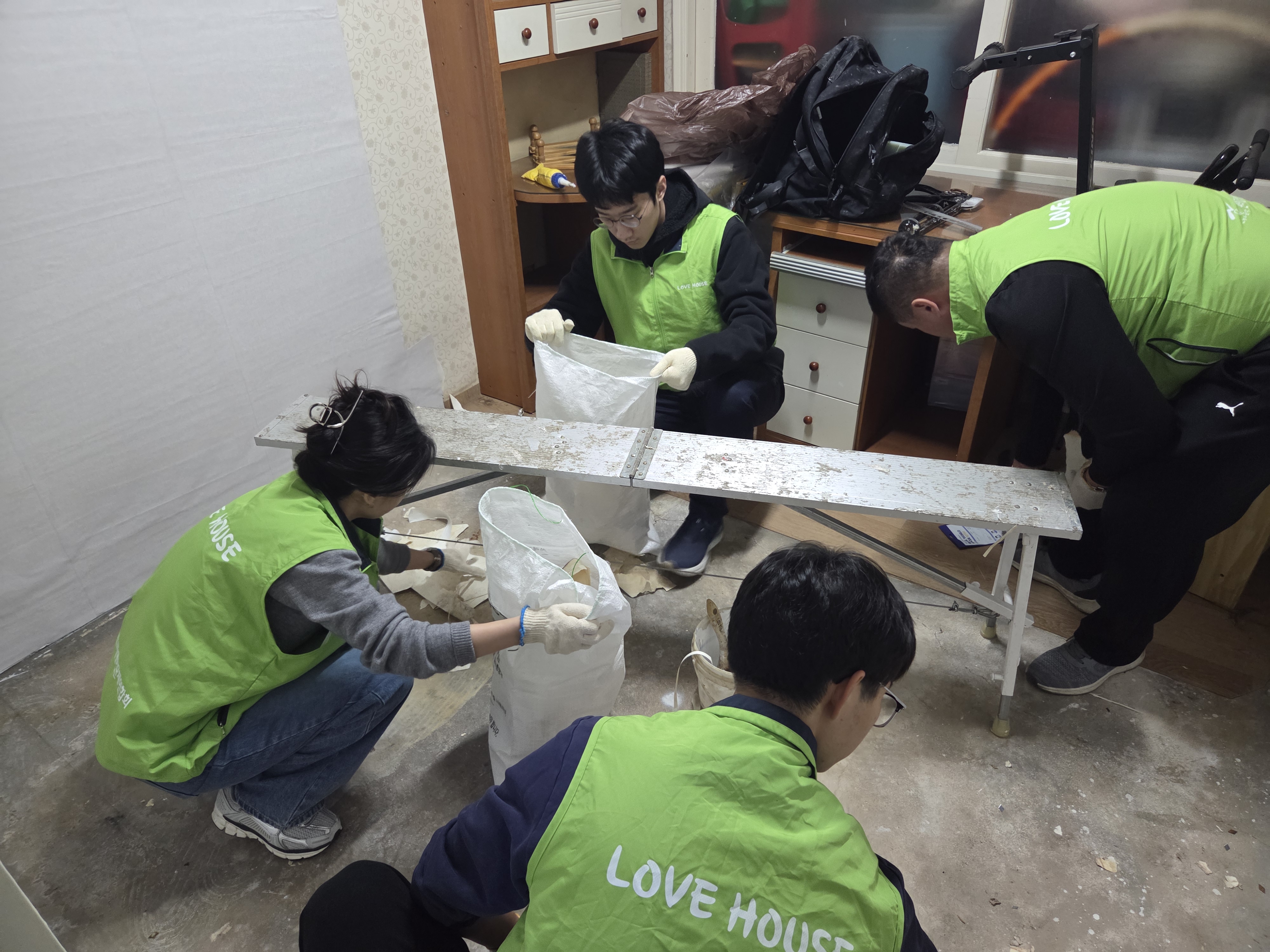 거주환경개선사업 작업 모습 3