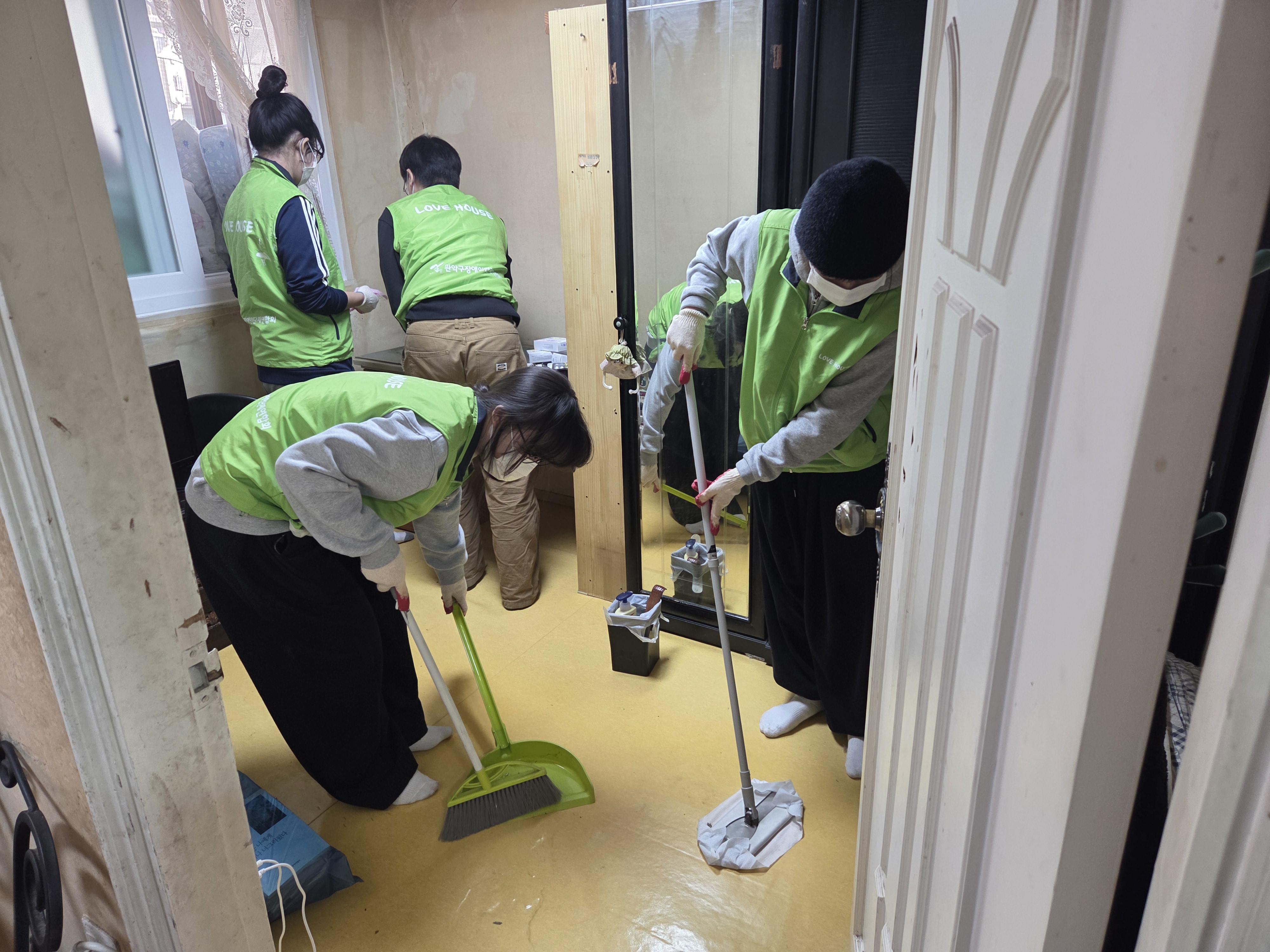 거주환경개선사업 작업 모습 6