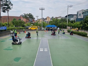 전동보장구 교육 모습 3