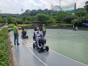 전문기술자 점검 모습 1